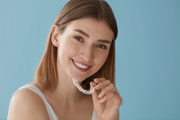 Clear Aligner Teeth Straightening Treatment Overview
